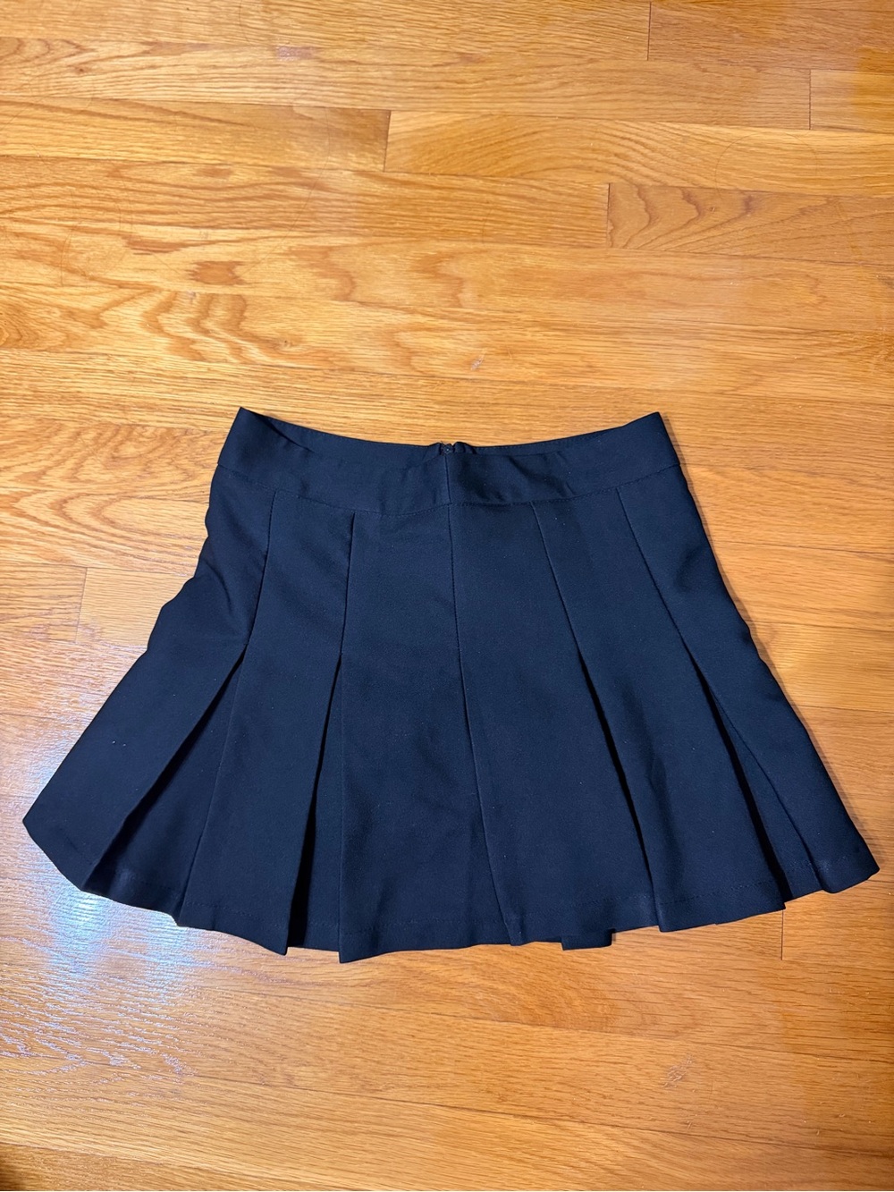 Black Pleated Women's Skirt